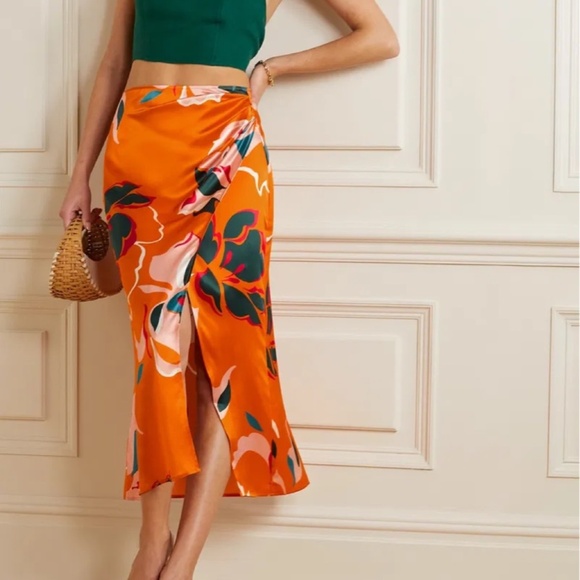 Reformation Sabine Silk Skirt Midi Wrap Style Excellent Condition Small - Picture 2 of 8